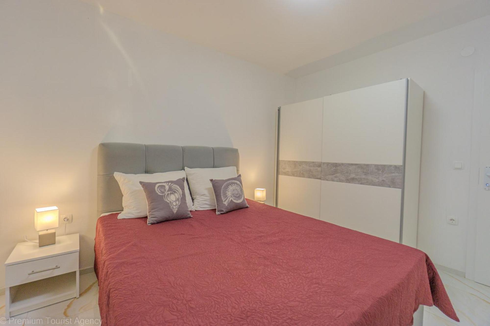 Ivica Super Comfortable, Newly Furnished Apartment In A Top Location Metajna Buitenkant foto