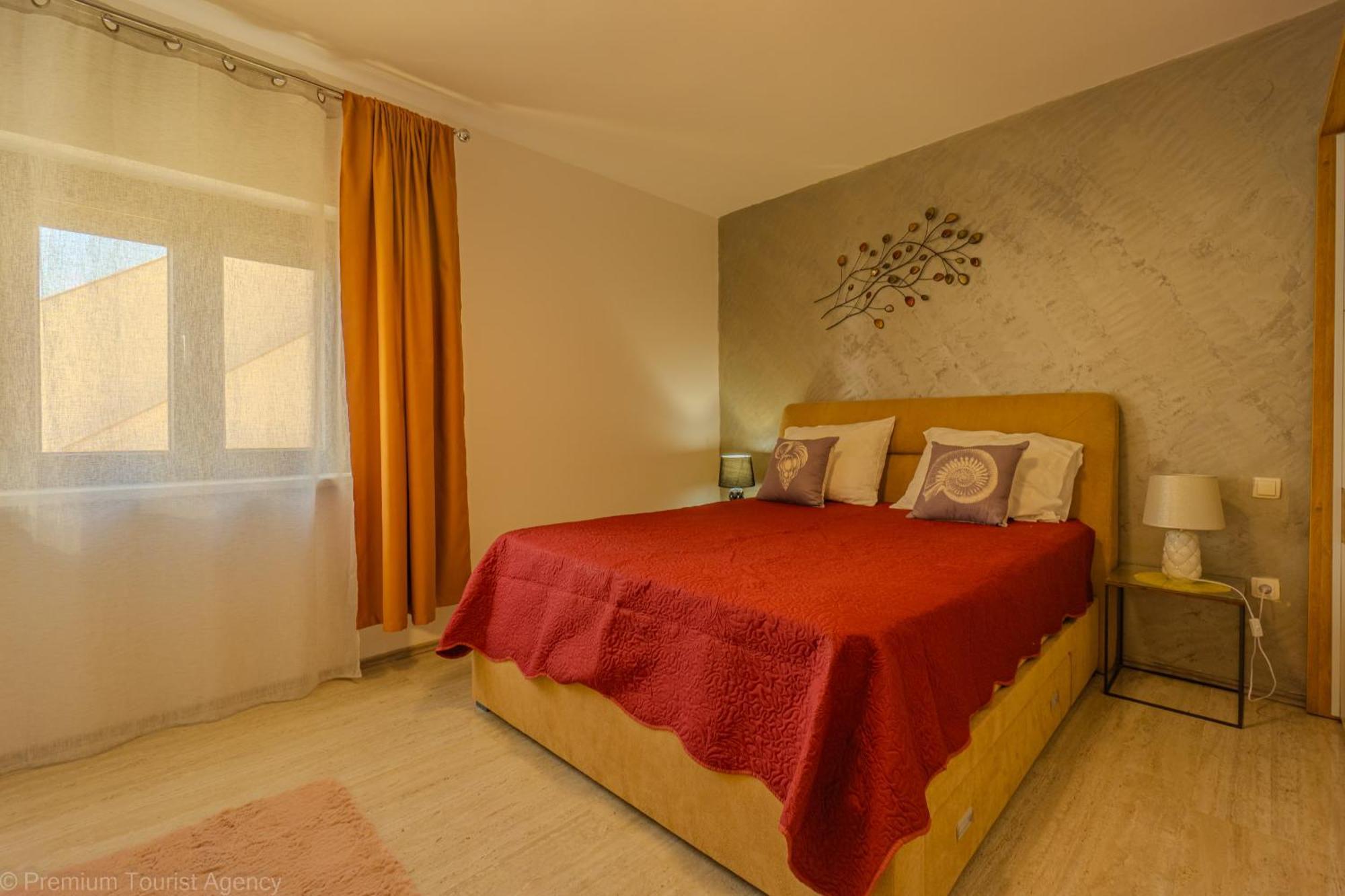 Ivica Super Comfortable, Newly Furnished Apartment In A Top Location Metajna Buitenkant foto